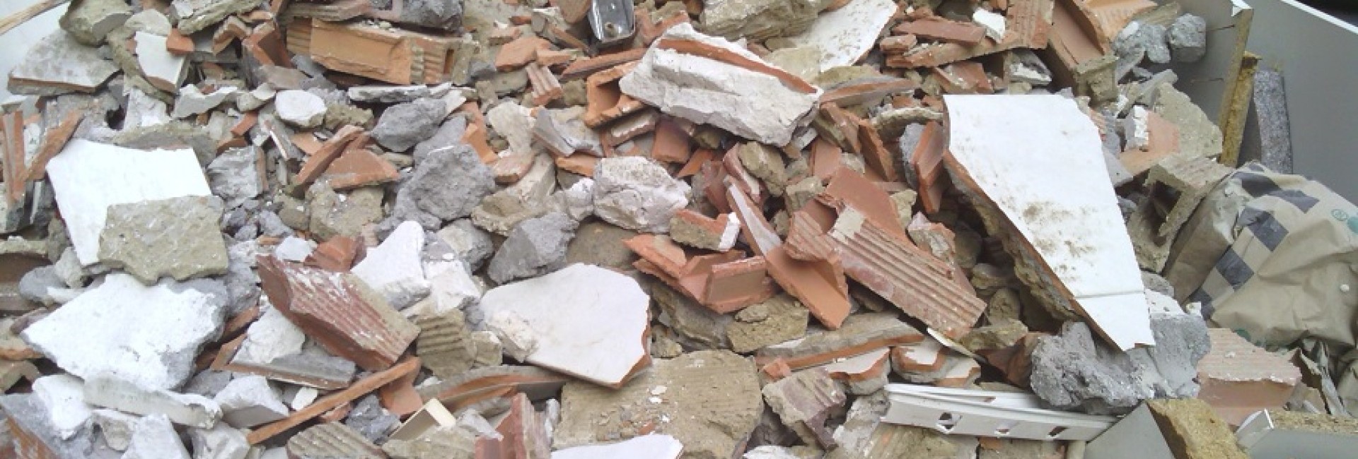  Tres cuartas partes de las constructoras españolas no cumple sus obligaciones legales en materia de gestión de residuos de construcción y demolición